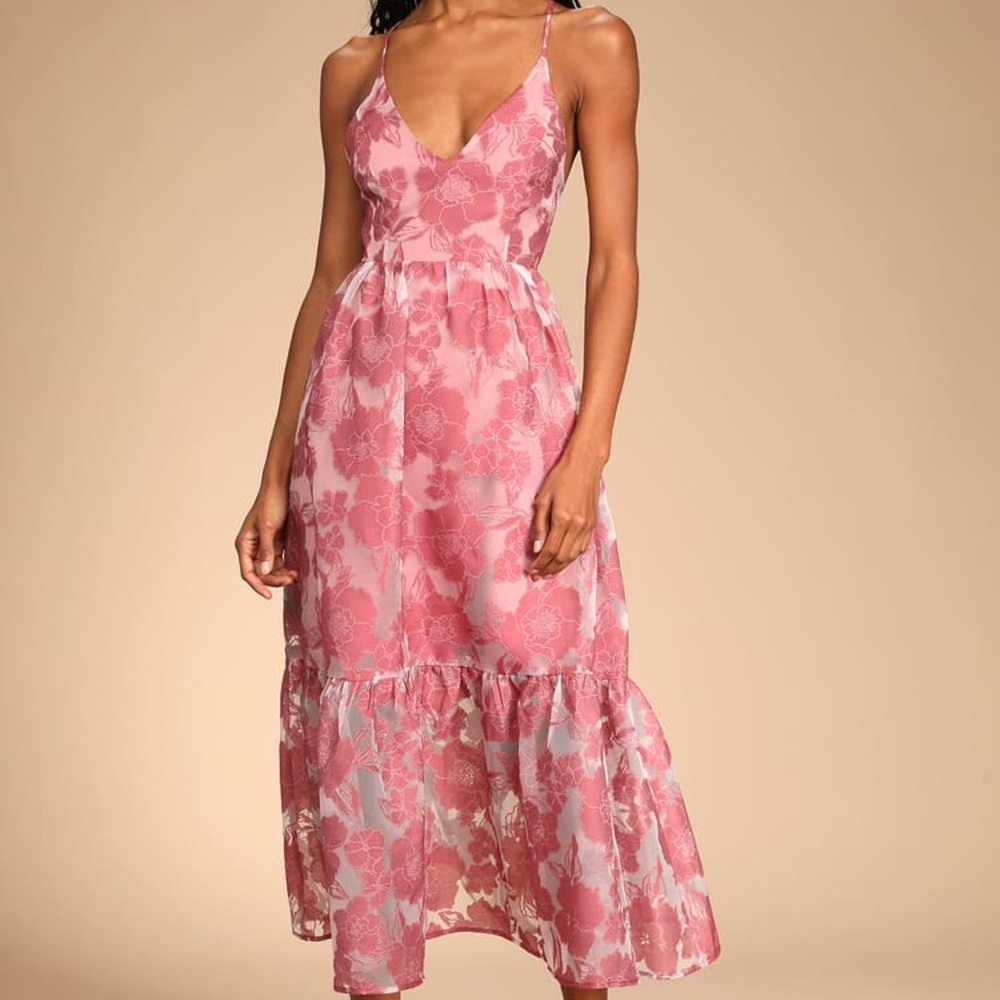 Lulu’s Feeling Like Forever Rose Jacquard Organza Lace-Up Midi Dress